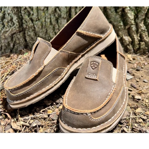 NWT Ariat cruiser brown bomber shoes - Picture 11 of 11